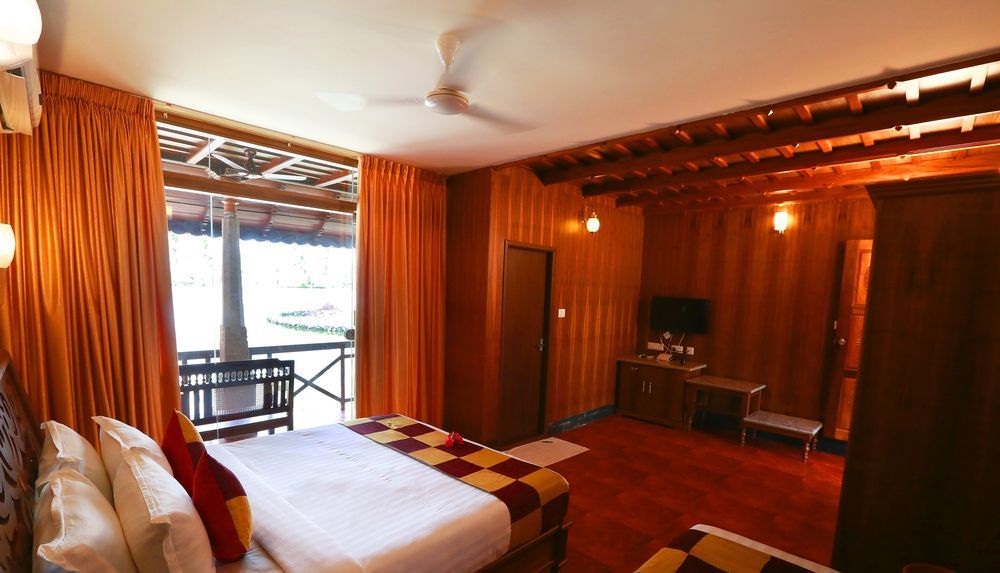 Kondai Lip Backwater Heritage Resort Kochi Buitenkant foto