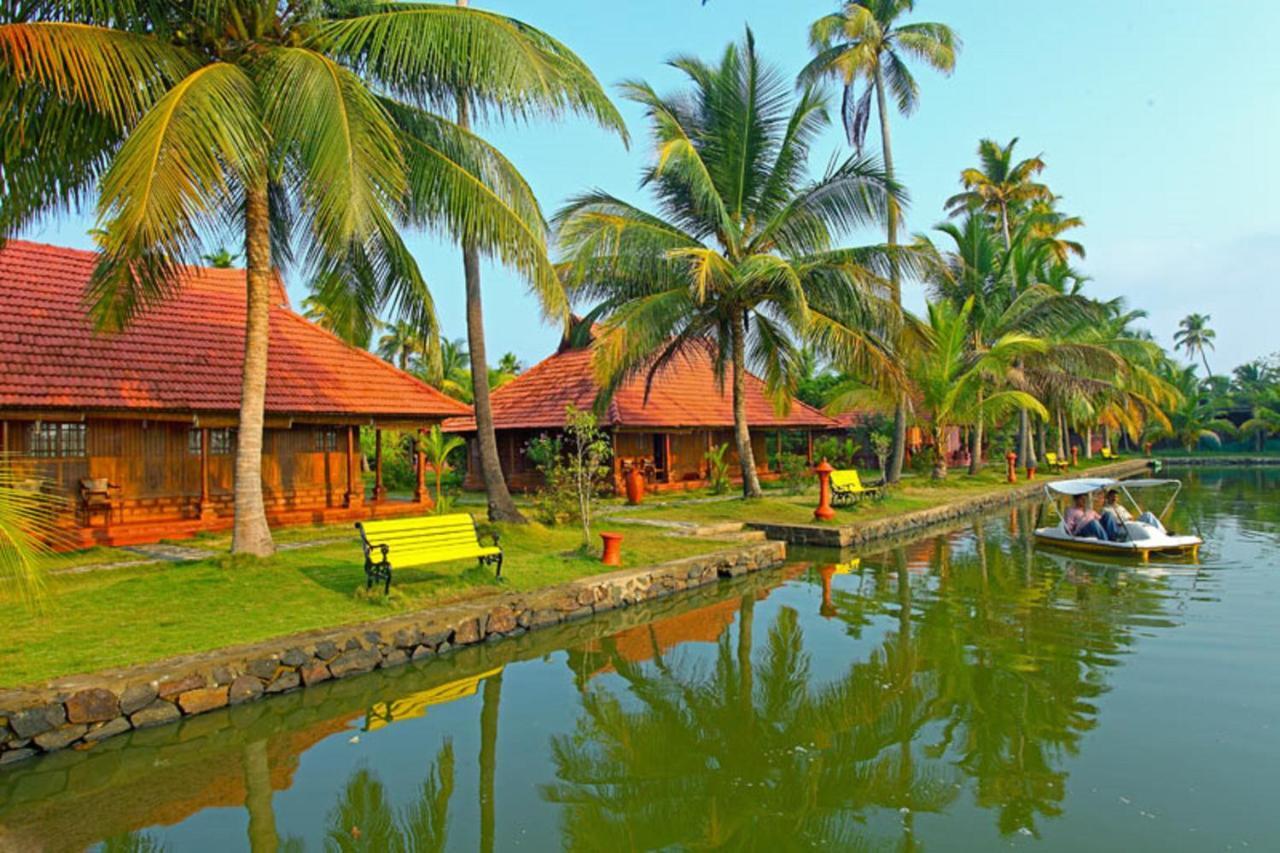 Kondai Lip Backwater Heritage Resort Kochi Buitenkant foto